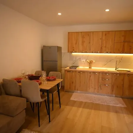 Nika Apartamento *